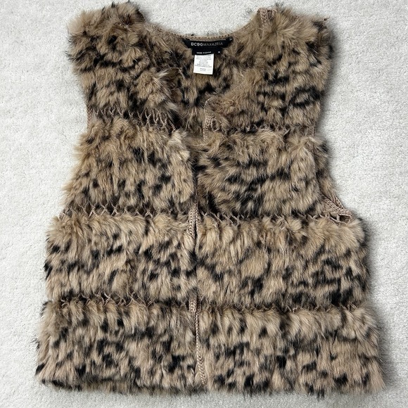 BCBGMaxAzria Jackets & Blazers - BCBGMAXAZRIA Womens Medium Rabbit Fur Vest Crochet Knit Jacket Sleeveless